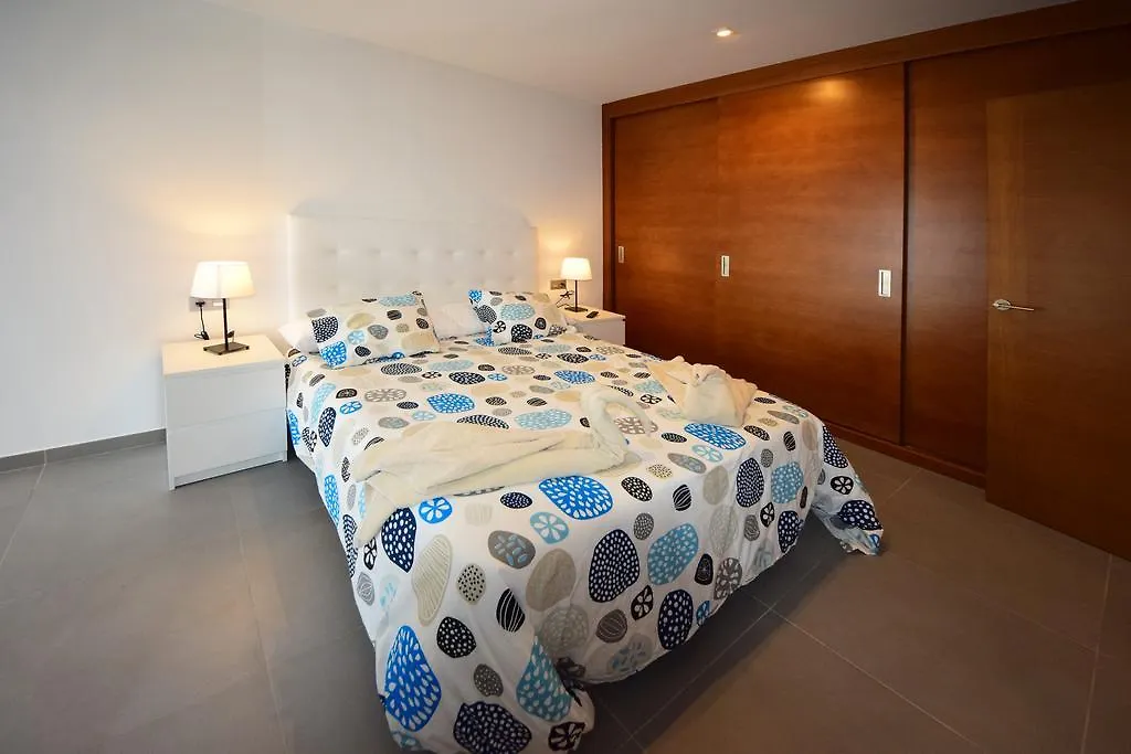 Magnificent Apartment On The Beach 