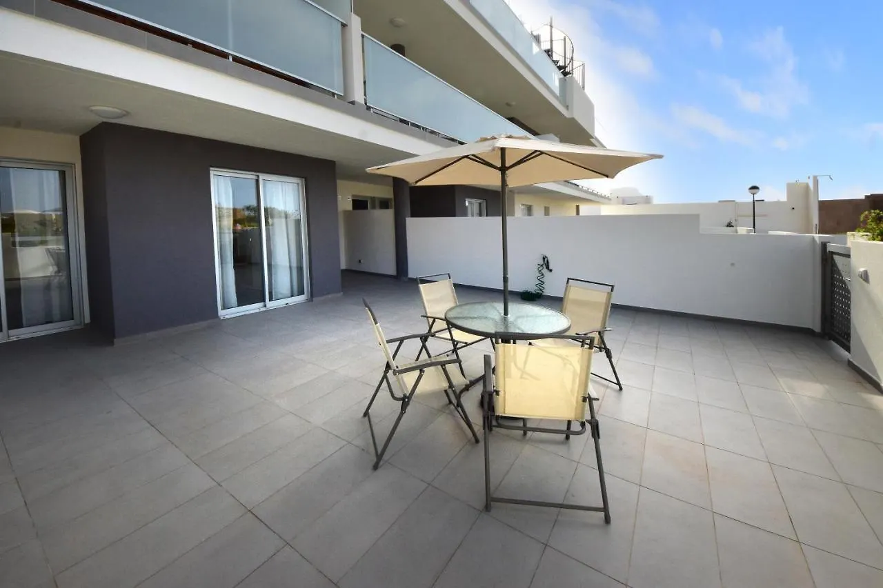 Magnificent Apartment On The Beach 